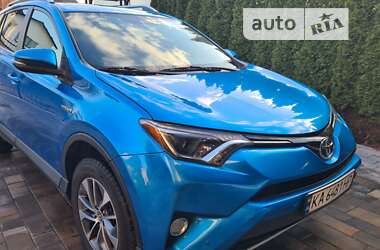 Toyota RAV4  2016