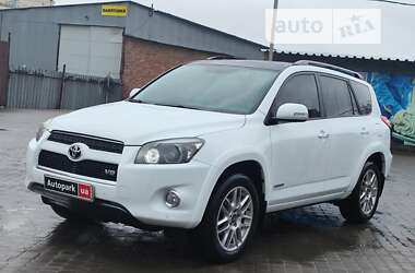 Toyota RAV4  2011