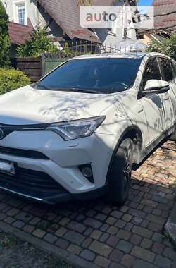 Toyota RAV4  2017