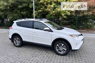 Toyota RAV4  2016