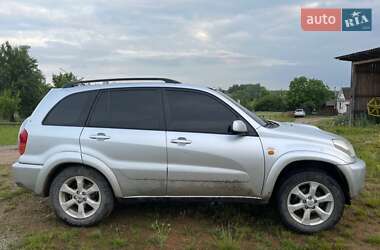 Toyota RAV4  2003