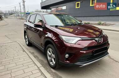 Toyota RAV4  2017