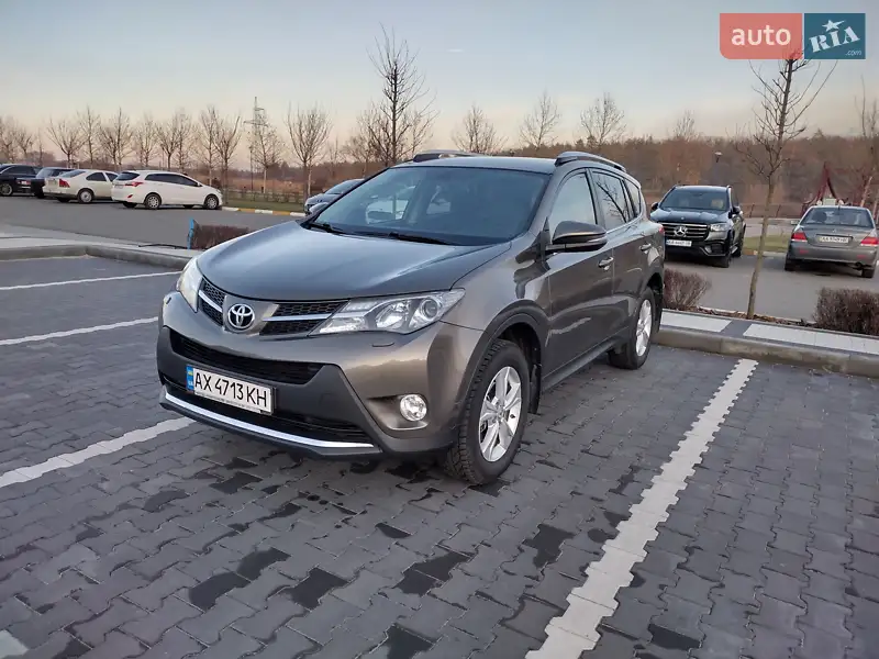 Toyota RAV4 2013