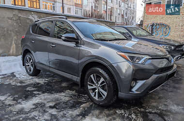 Toyota RAV4  2016
