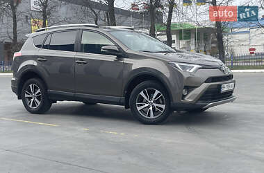 Toyota RAV4  2017
