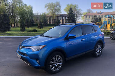 Toyota RAV4  2017