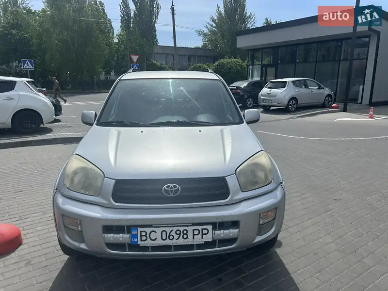 Toyota RAV4 2003