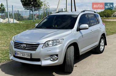 Toyota RAV4  2010