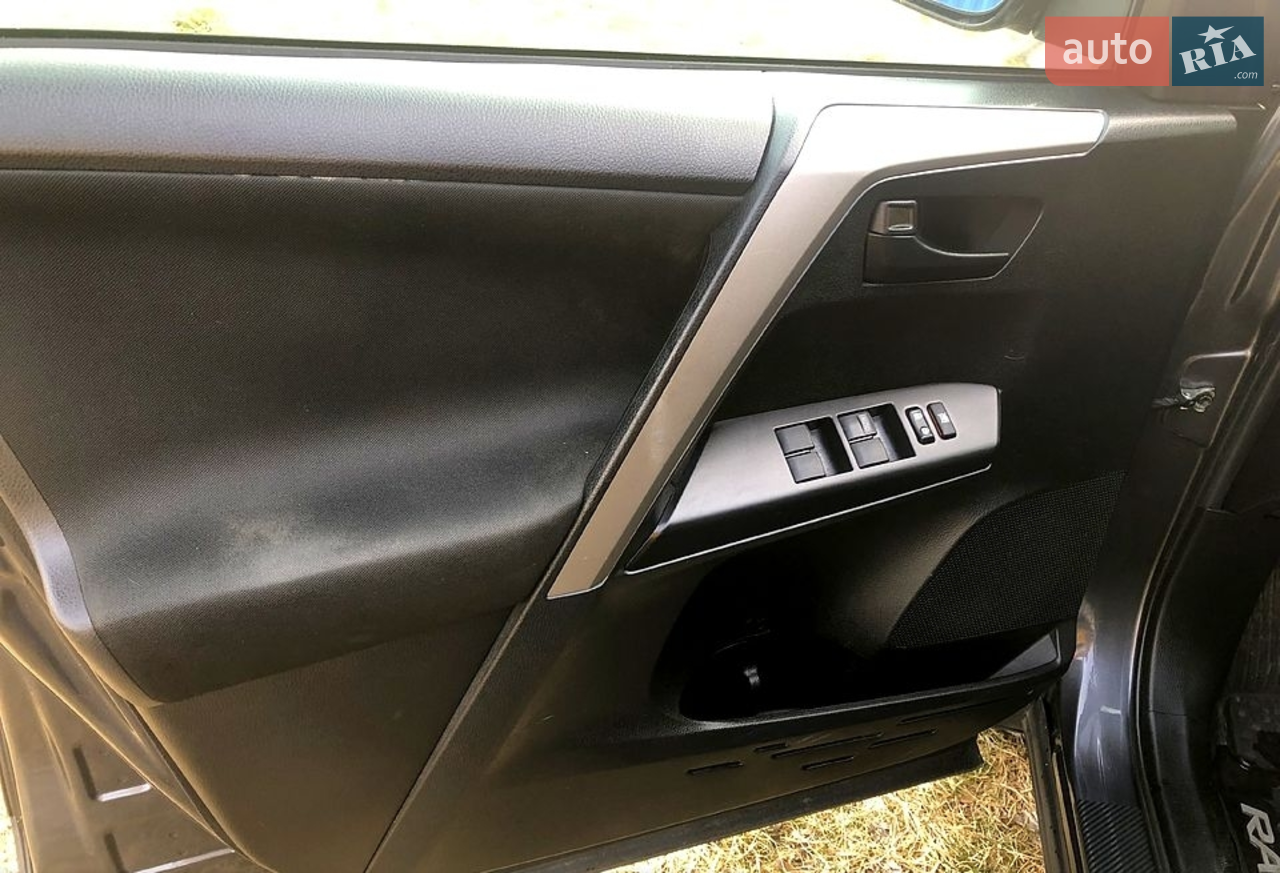 2018 Toyota RAV 4 - мініатюра 5