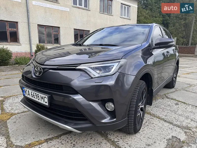 Toyota RAV4 2016