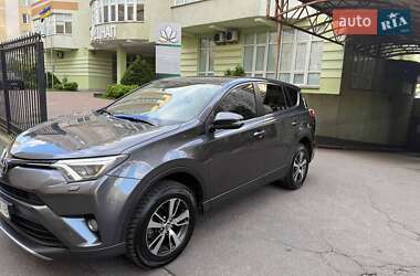 Toyota RAV4  2017