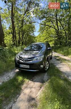 Toyota RAV4  2013