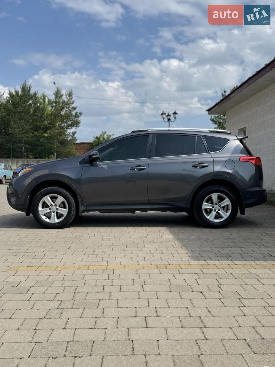 2013 Toyota RAV 4 - мініатюра 3