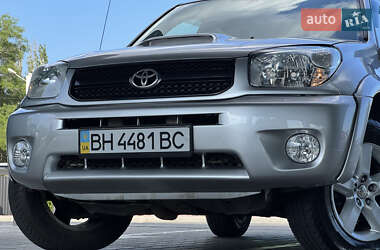 Toyota RAV4  2004