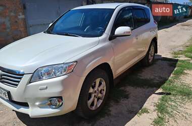 Toyota RAV4  2010