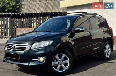 Toyota RAV4  2011