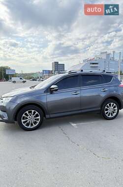 Toyota RAV4  2017