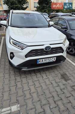 Toyota RAV4  2021