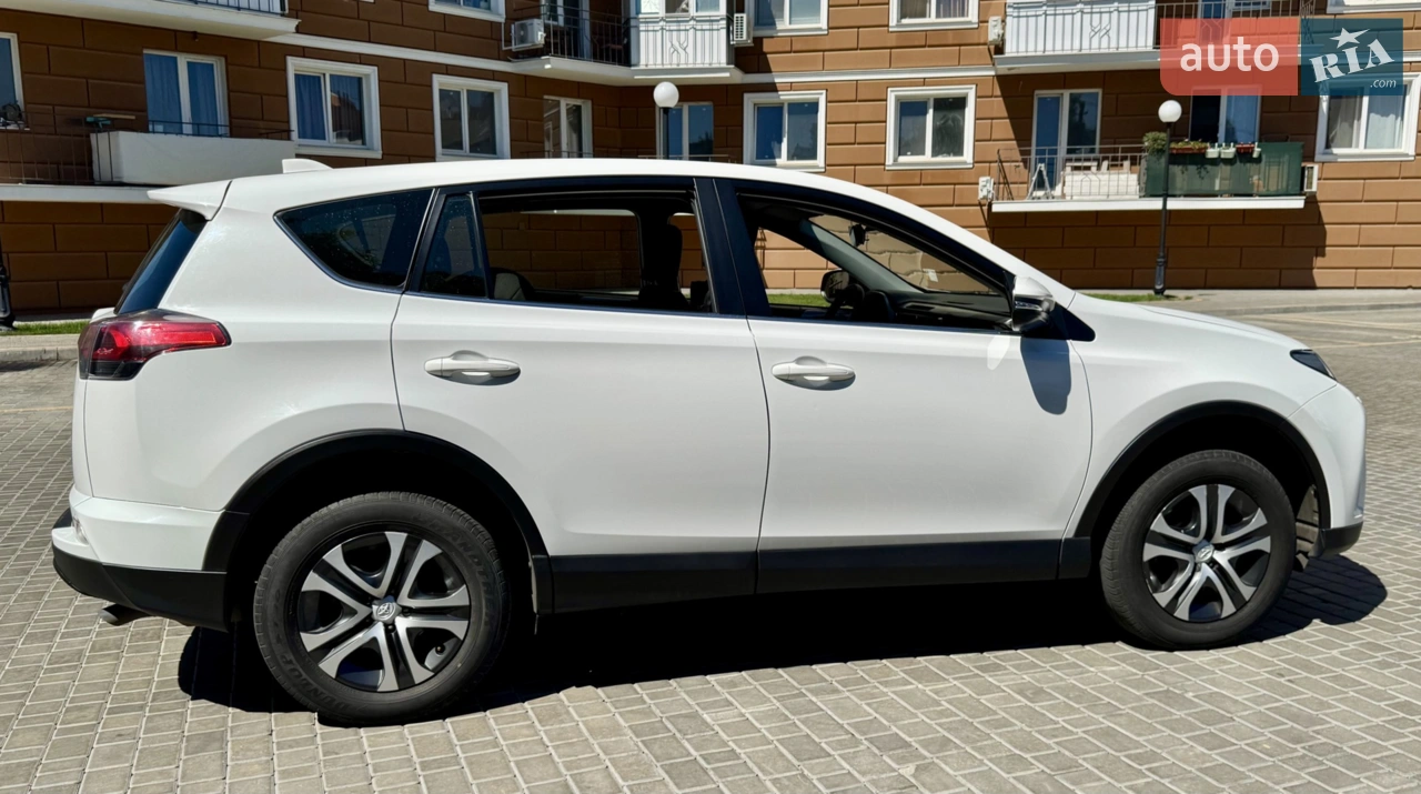 2016 Toyota RAV 4 - мініатюра 3