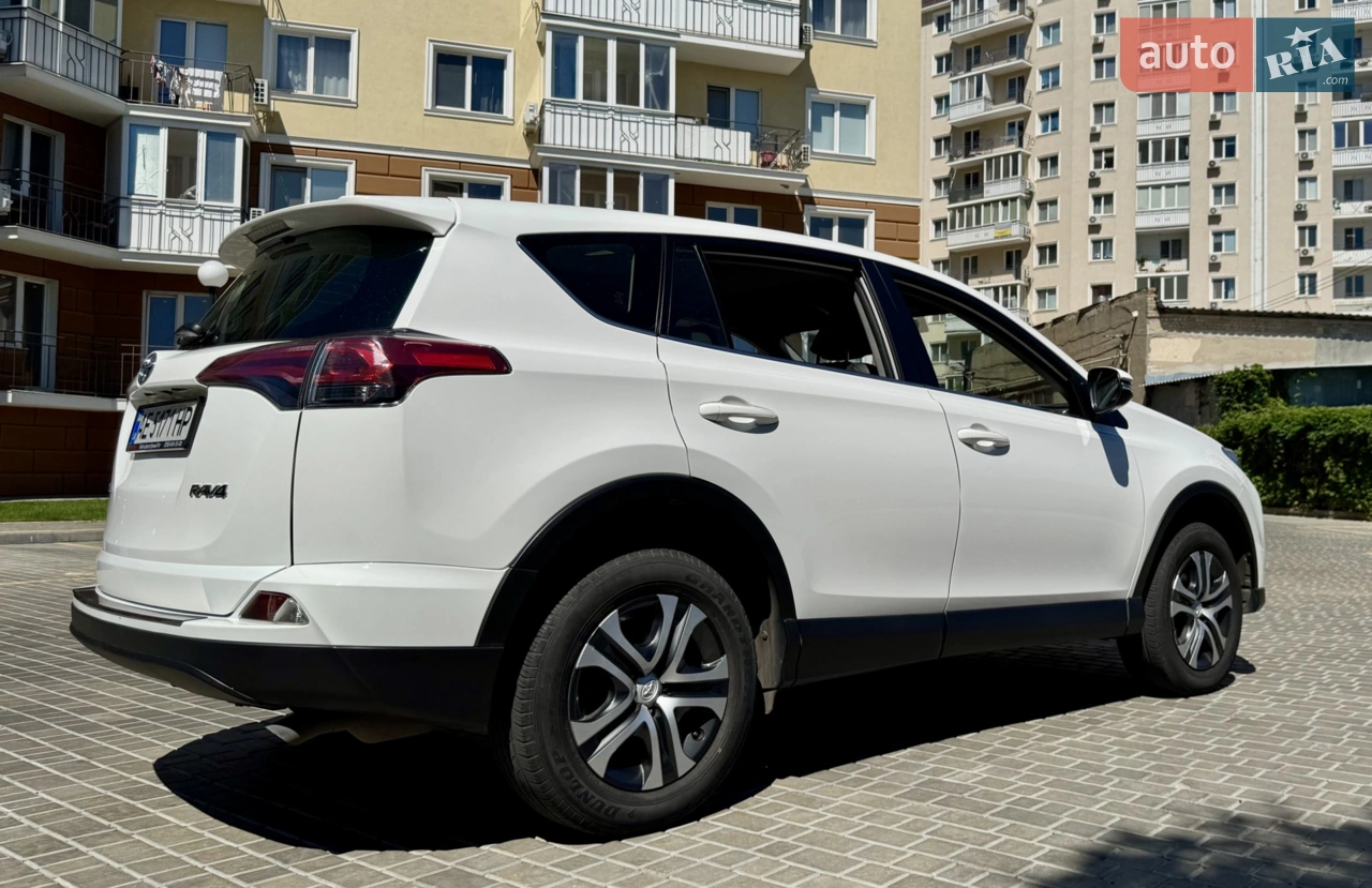 2016 Toyota RAV 4 - мініатюра 4