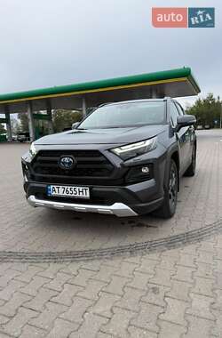 Toyota RAV4  2023