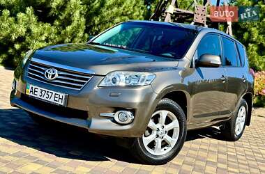 Toyota RAV4  2011
