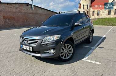 Toyota RAV4  2011