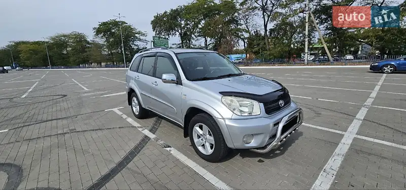 Toyota RAV4 2004