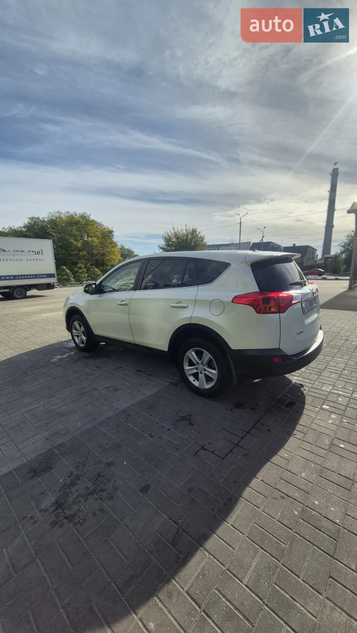 2013 Toyota RAV 4 - мініатюра 2