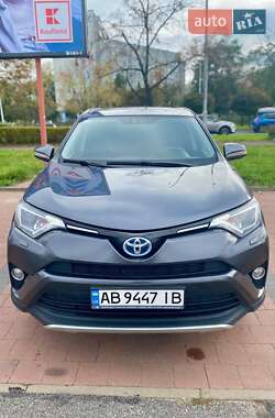 Toyota RAV4  2018