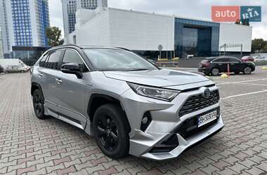 Toyota RAV4  2021