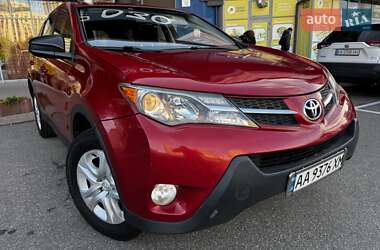 Toyota RAV4  2015