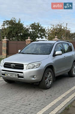 Toyota RAV4  2008