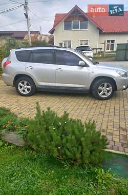 Toyota RAV4  2007
