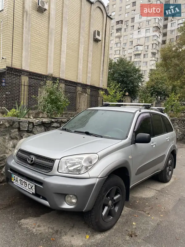 Toyota RAV4 2005