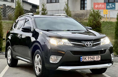 Toyota RAV4  2014