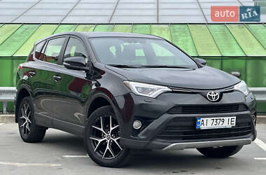 Toyota RAV4  2017