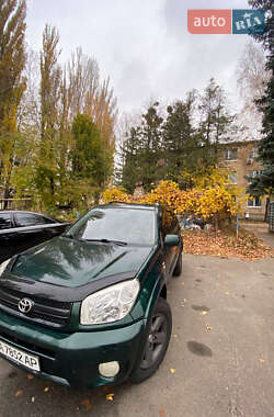 Toyota RAV4  2004