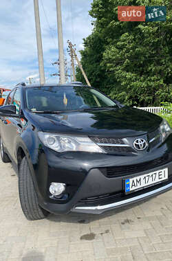 Toyota RAV4  2013