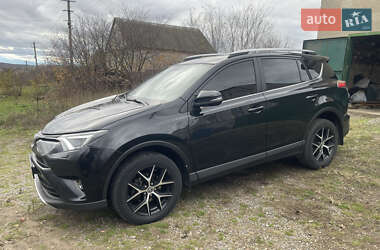 Toyota RAV4  2017
