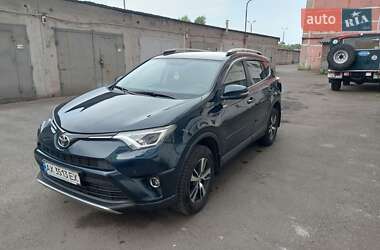 Toyota RAV4  2017