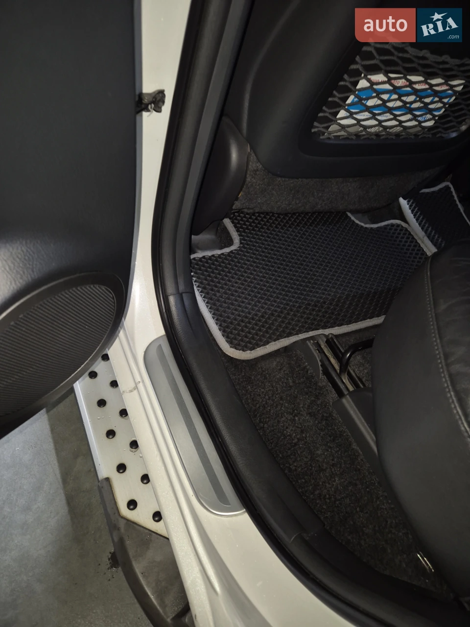 2011 Toyota RAV 4 - мініатюра 3