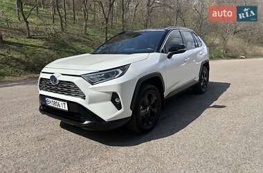 Toyota RAV4  2021