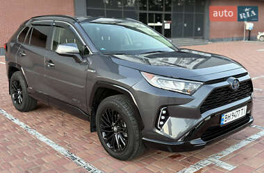 Toyota RAV4  2021