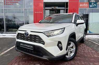 Toyota RAV4  2021