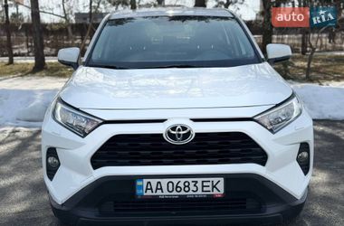 Toyota RAV4  2019