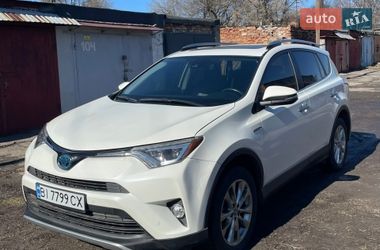Toyota RAV4  2018