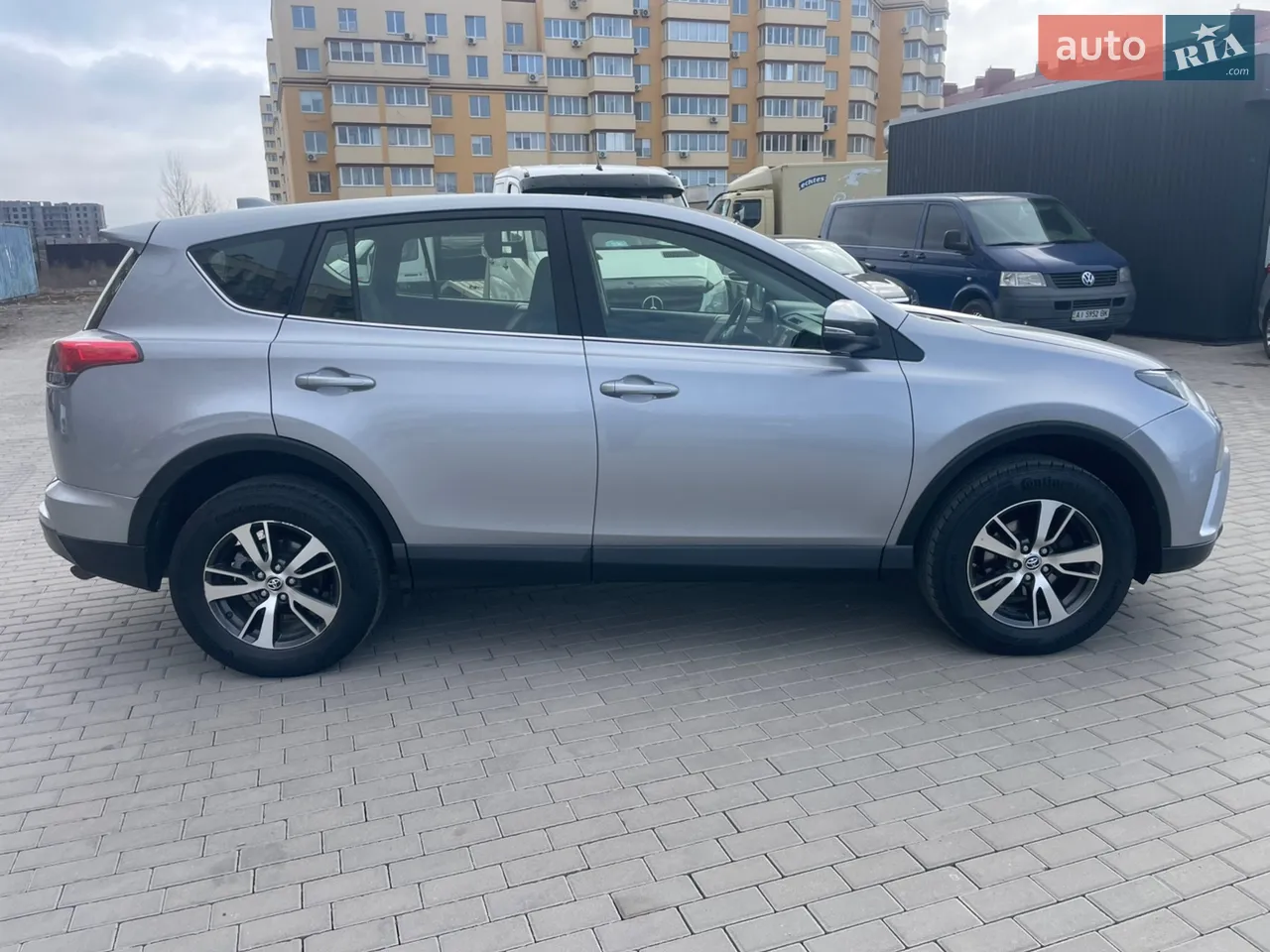2017 Toyota RAV 4 - мініатюра 4