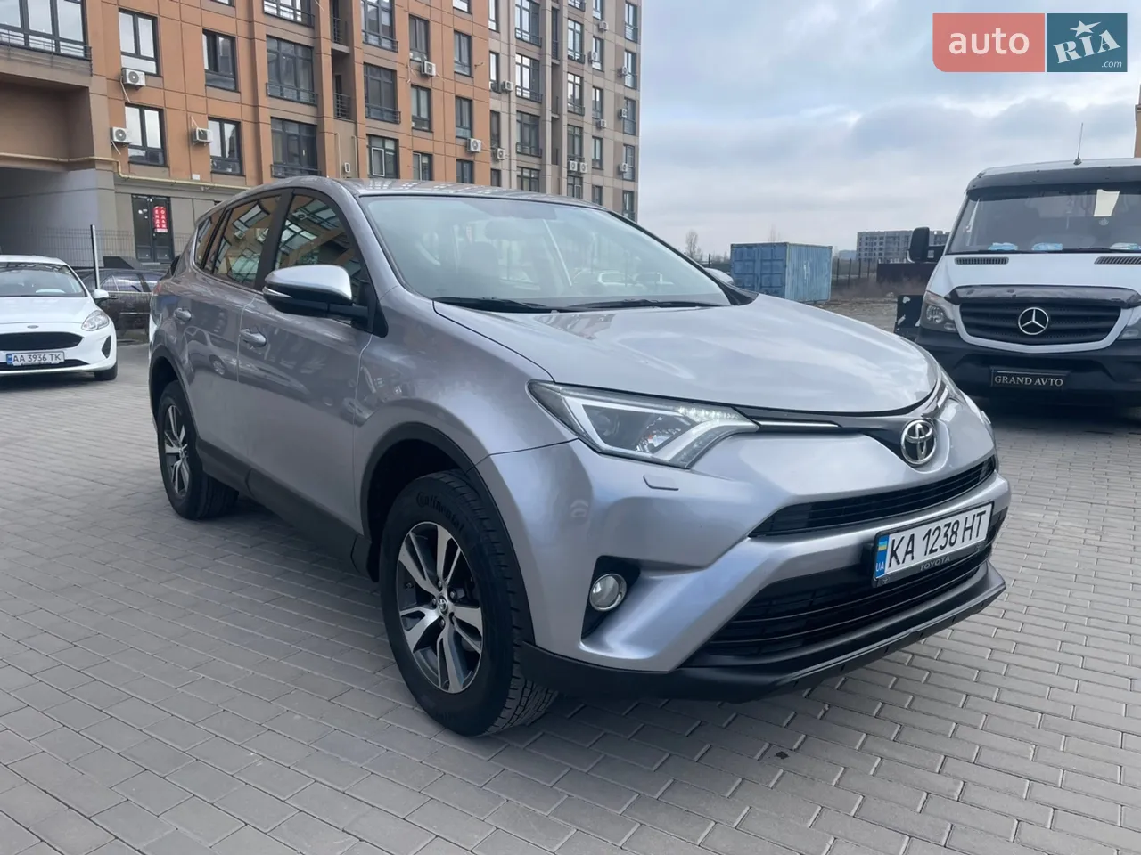2017 Toyota RAV 4 - мініатюра 3