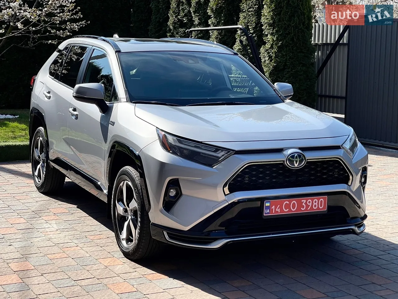 2022 Toyota RAV 4 - фото 1